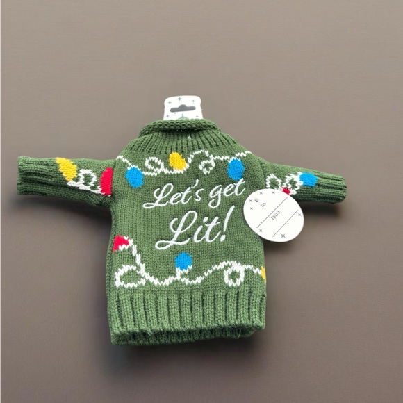 🍷Cute Sweater Wine 🍷 Bottle Cover - Picture 1 of 1